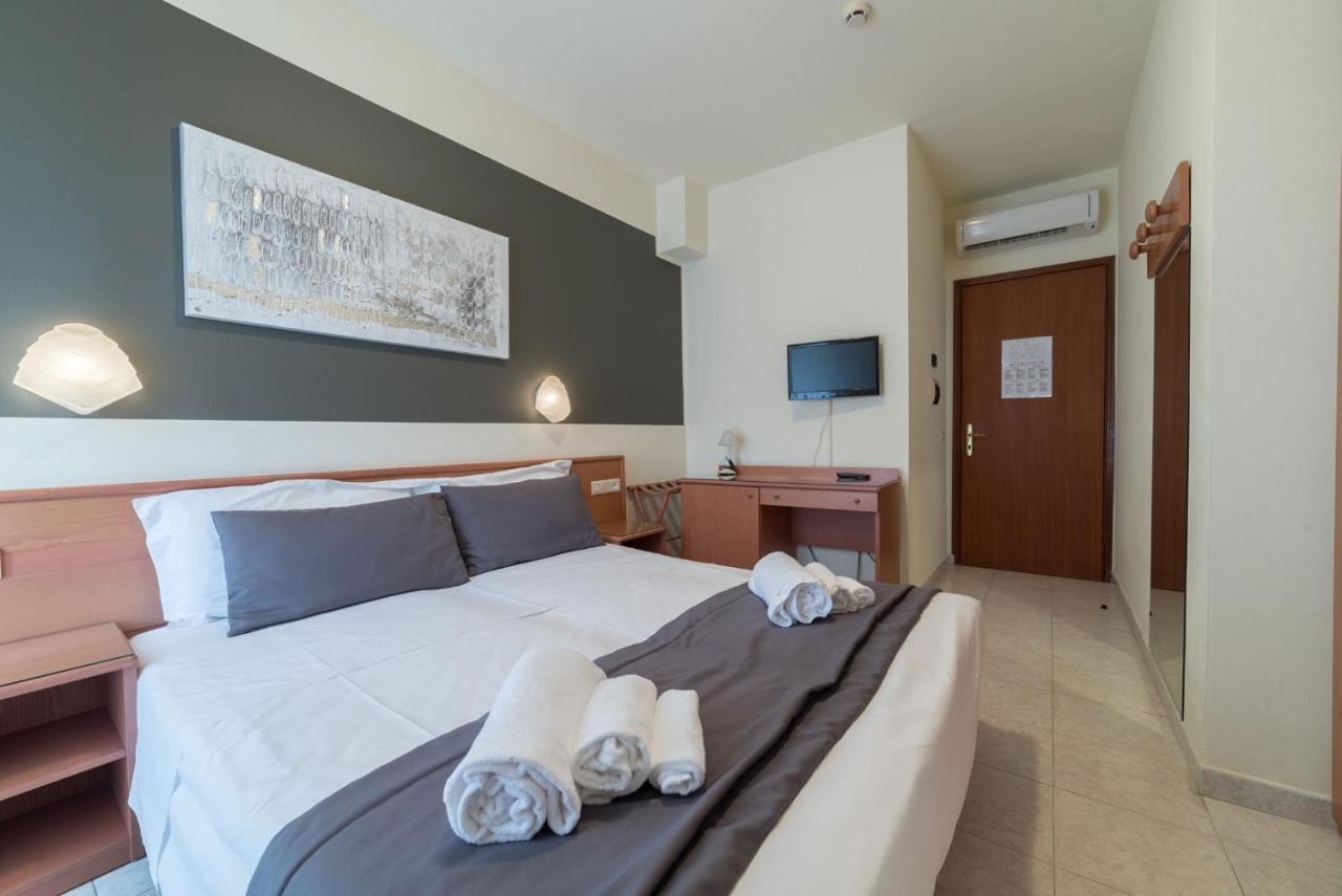 Standard Double Room,1086901447:JPEG